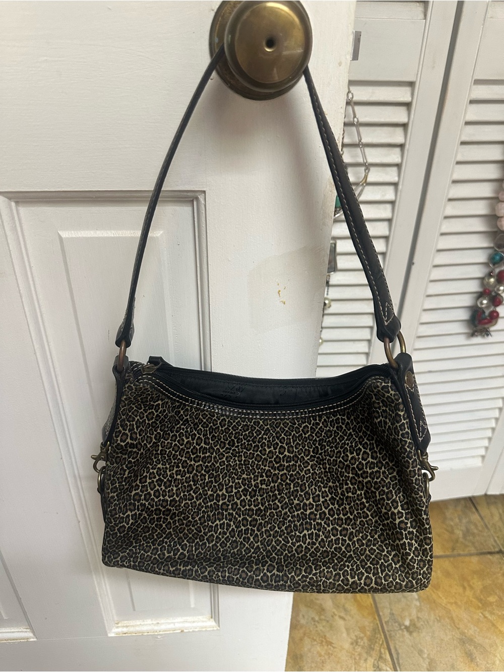Leopard Print Shoulder Bag in Brown and Black